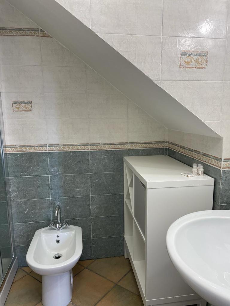 Excellent Rooms Paola'S Όλμπια Εξωτερικό φωτογραφία